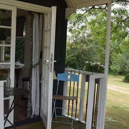 Bed and Breakfast Camping Chez Francis Loupiac  Екстер'єр фото