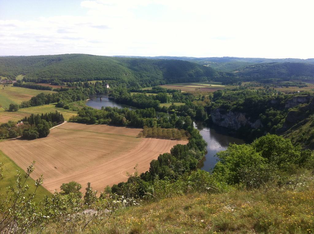 Bed and Breakfast Camping Chez Francis Loupiac  Екстер'єр фото