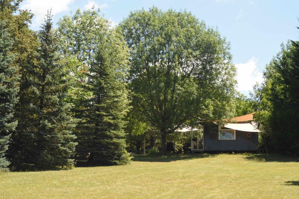 Bed and Breakfast Camping Chez Francis Loupiac  Екстер'єр фото