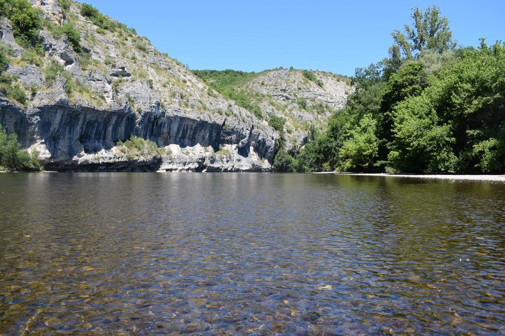 Bed and Breakfast Camping Chez Francis Loupiac  Екстер'єр фото
